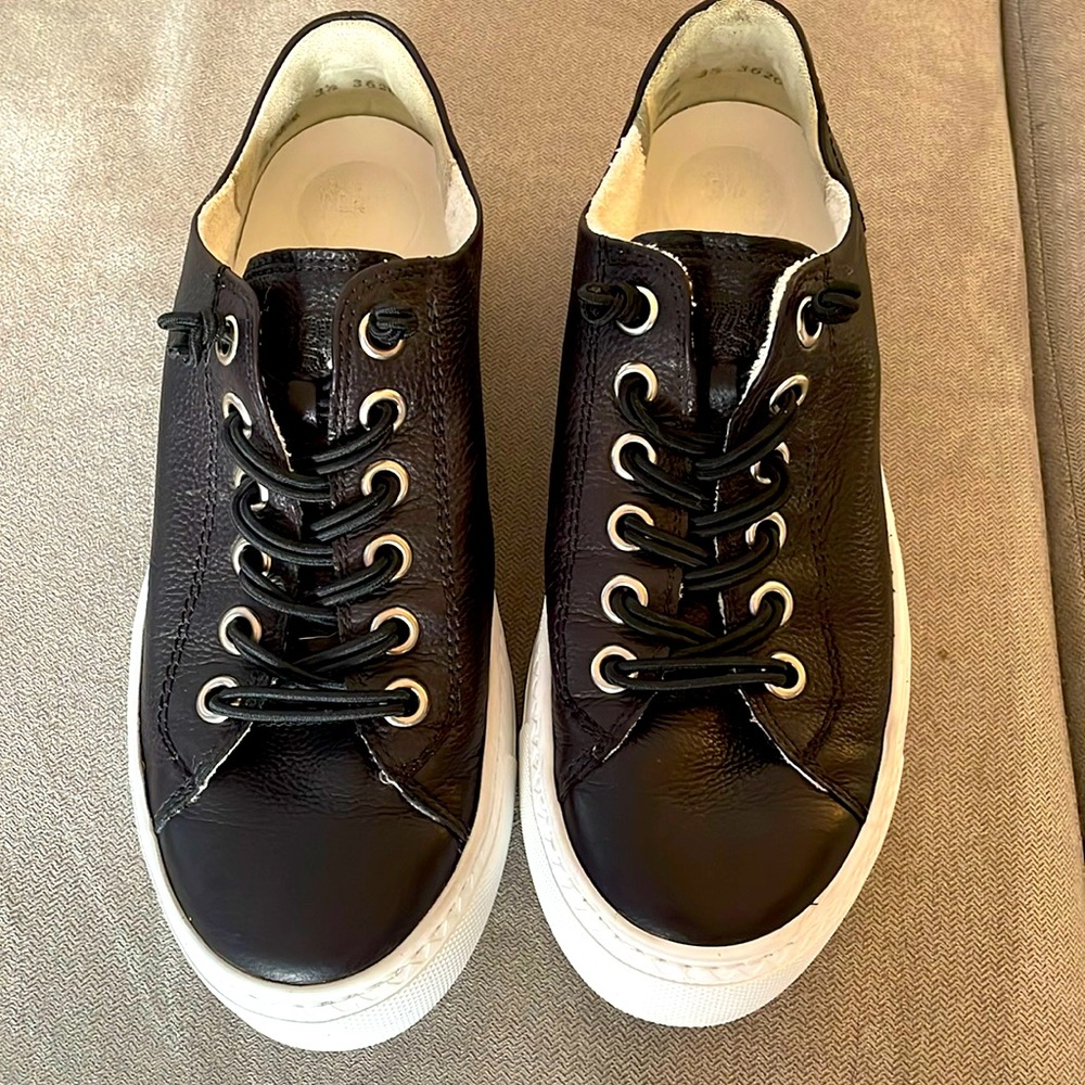 Paul Green Hadley Platform (Black)